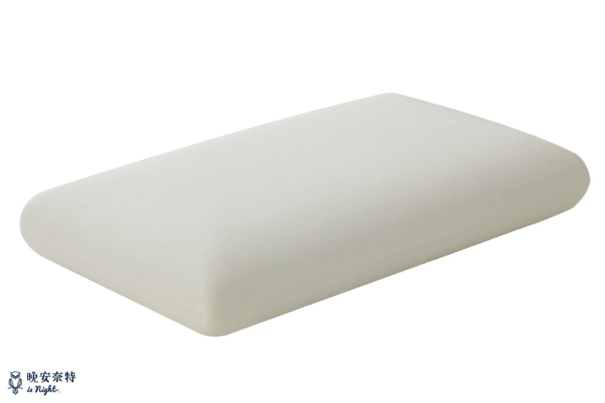 挑選枕頭時，材質也是一大重點，鬆鬆枕使用的親水枕芯，既安全無毒又舒適耐用！