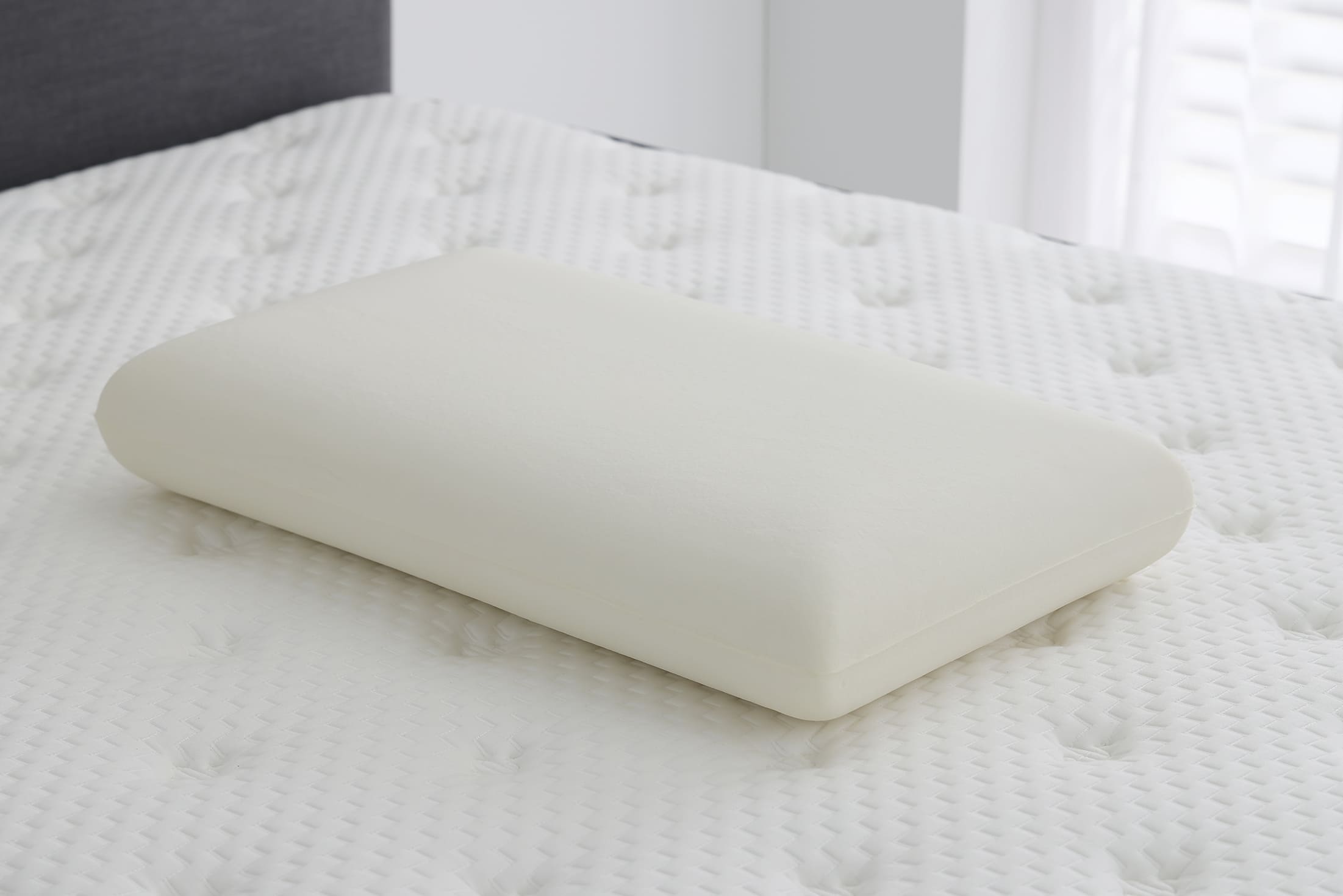 釋壓效果絕佳的親水棉，是安全環保的枕頭材質，也是晚安奈特雙重鬆鬆枕的核心內材！